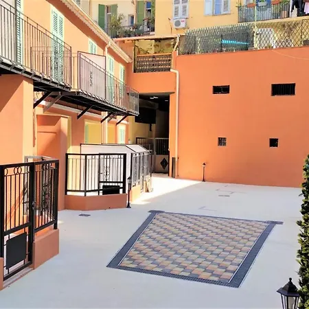 Apartment Delille Centre 19 *