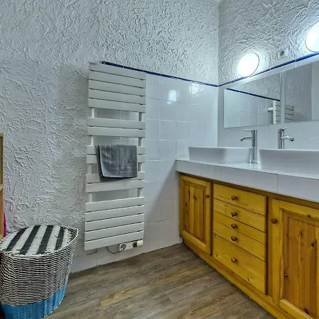 Apartment Vecchio Droite *