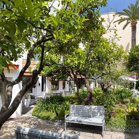 Best Western Plus Brice Garden Hotel 4*
