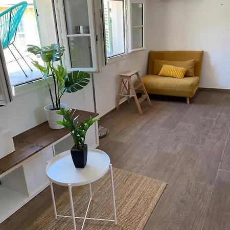Cozy With Terrace - Old Town Apartment Nice