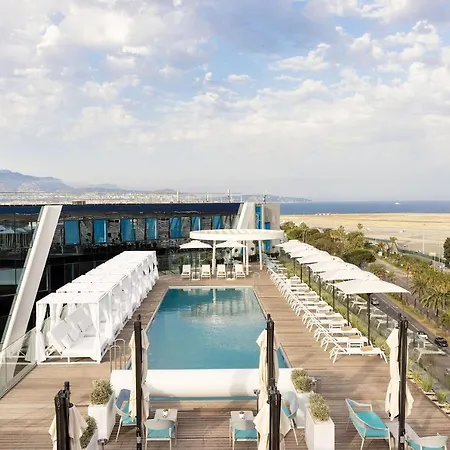 Sheraton Airport Hotel 4*