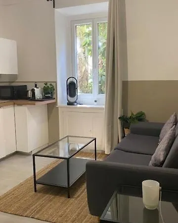 Studette Pres De La Gare De Apartamento