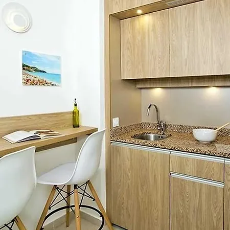 Aparthotel Residhome Aeroport