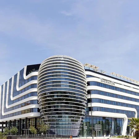 Sheraton Airport Hotel 4*