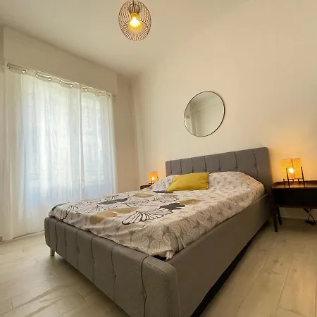 Renting - Penchienatti - Spacious - 2 Bedrooms - King Bed - View Heart Of Appartement *