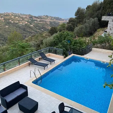 Spacieuse Nicoise Au Calme Avec Piscine Villa Nice