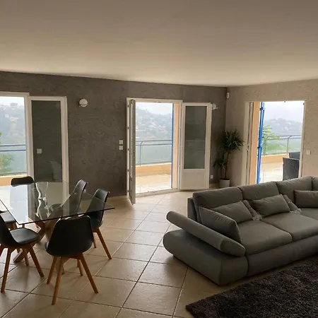 Spacieuse Nicoise Au Calme Avec Piscine Villa Nice
