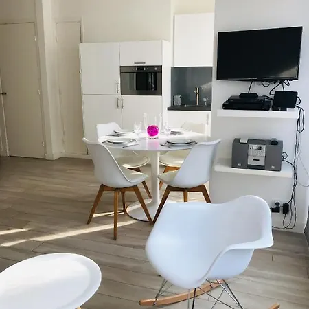 Carre D'or Super 2 Pieces Apartment *