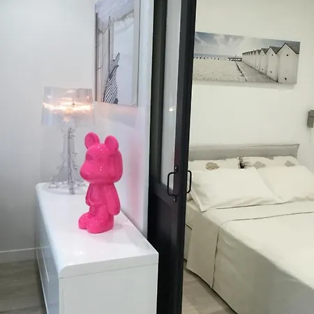 Carre D'or Super 2 Pieces Apartment
