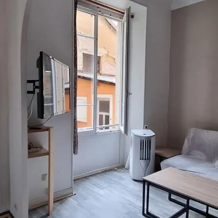 Apartment Charming 40 M Center *