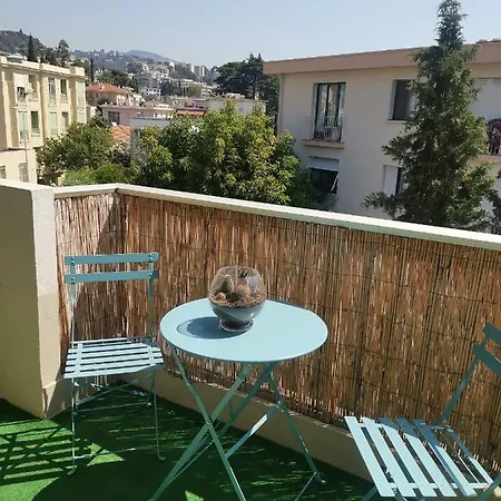 Apartment Grand Studio Proche Centre Ville