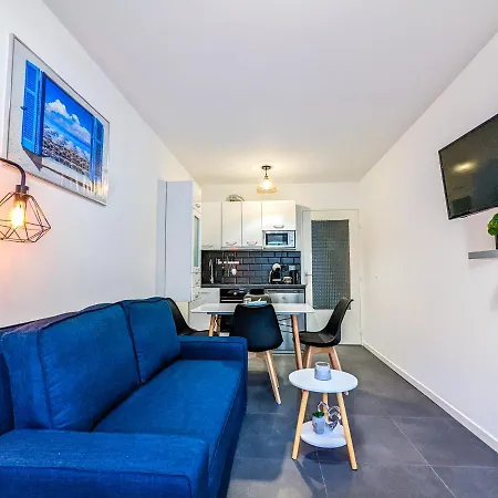 1 Min To The - Kitchen - Tramway - Air Conditioner - Wifi - Promenade Des Apartment *