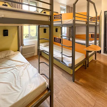 Hi Les Camelias Hostel Nice