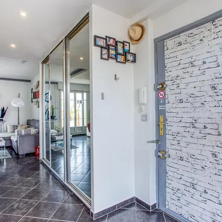 Apartment Le Mantega - F2 Moderne,centre Ville, 2 Grandes Terrasses,climatisation, Ascenseur *