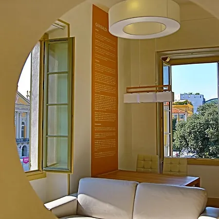 Massena Aparthotel 4*