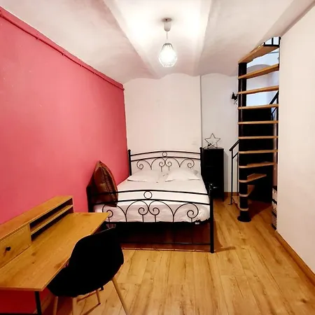 Charming 40 M Center *