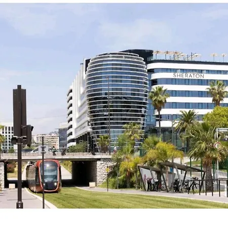 Appartement Parking Gratuit A Cote Appartement 2 Chambres 47M2 Climatise A Cote Aeroport-Tram Sur Place-Plage 6 Min-Centre Ville 16 Min Avec Tram-Free Parking, 47M2 Apartment 2 Rooms,Air-Conditioned Next To The Airport- Tram On Spot- 6 Min Beach- 16Min Center