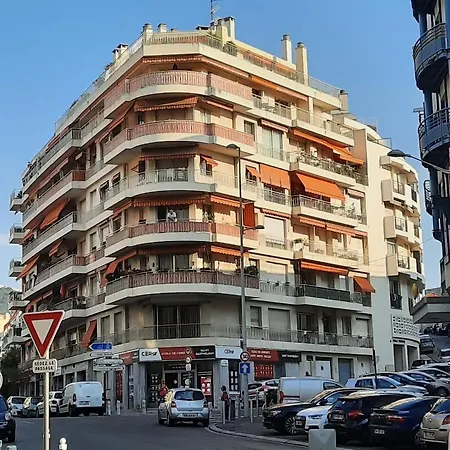 Apartment Sur Le Toit Nice