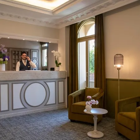 Hotel Petit Palais 4*