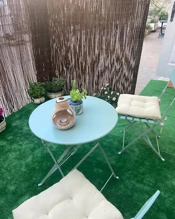 Beautiful With Privat Terrace Apartment *