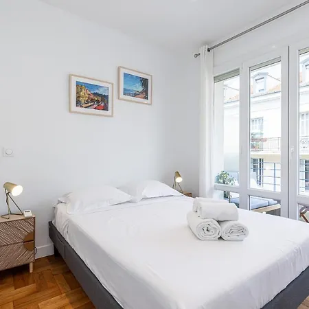 Apartment Quiet 1 Bdr Downtown Terrace Ac & Parking *