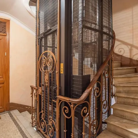 Appartamento Stunning Flat By The Beach, Carre D'or-negresco