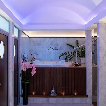 Splendid Y Hotel