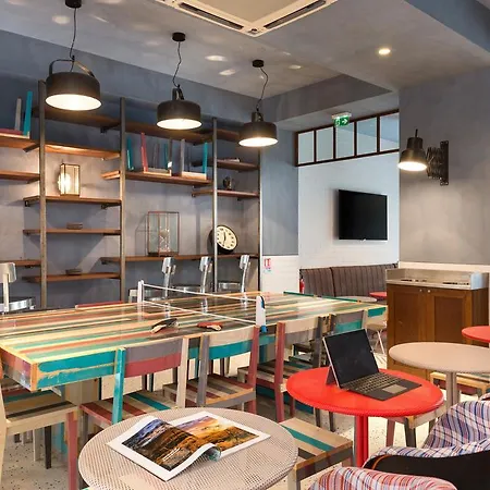 Hostel Ozz