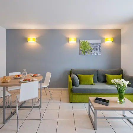 Adagio Access Magnan Apartahotel 2*