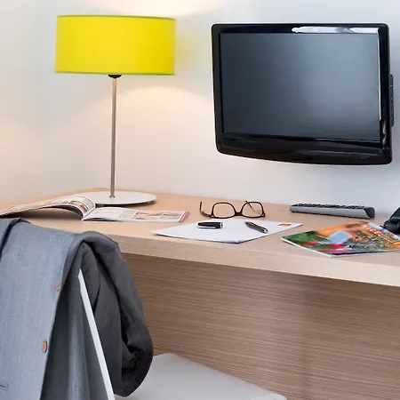 Aparthotel Adagio Access Magnan 2*