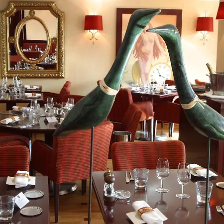 Aston La Scala Hotell 4*