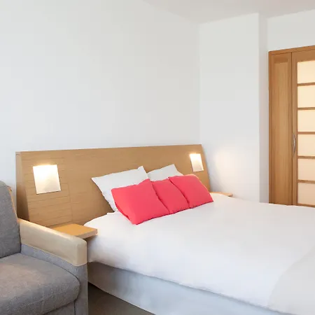 Novotel Centre Vieux 4*