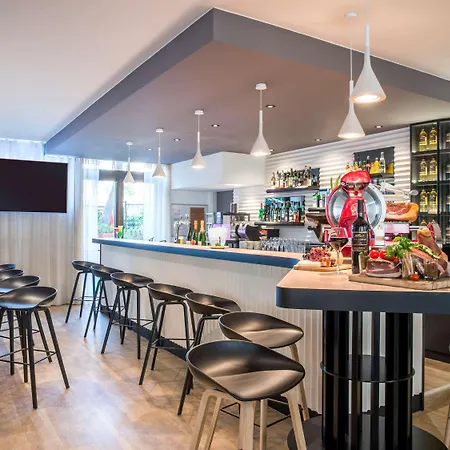 Ξενοδοχείο Novotel Centre Vieux 4*