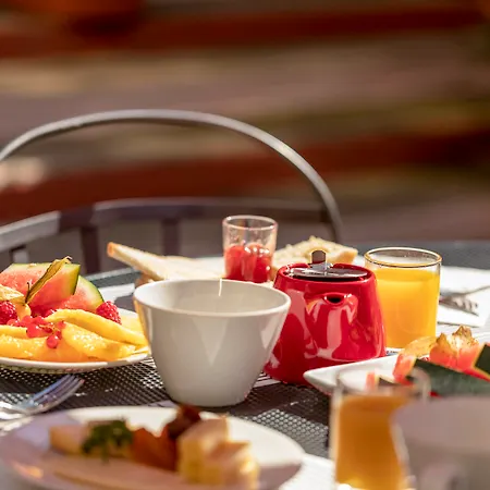 Novotel Centre Vieux 4* Νίκαια