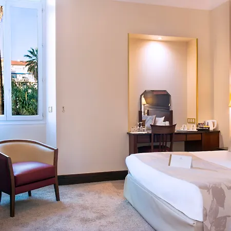 West End Promenade 4* Niza