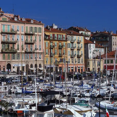 Adagio Access Garibaldi 2* Nice