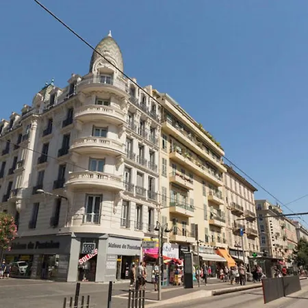 Le Noailles Gare Hotel