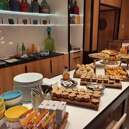 Holiday By Ihg 4* Nice