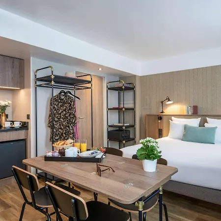Hotel Novotel Airport