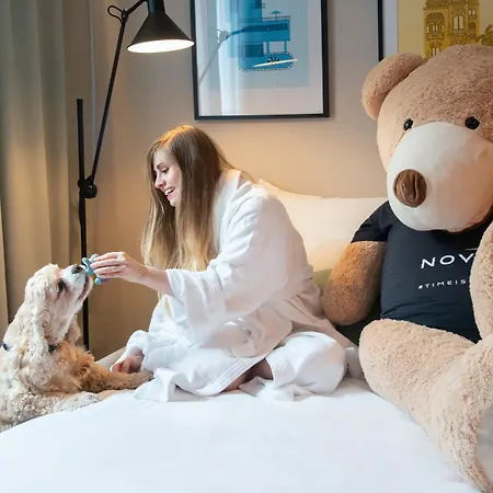 Novotel Airport Hotel 4*