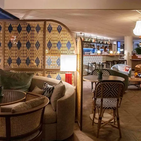 Novotel Airport 4* Nice