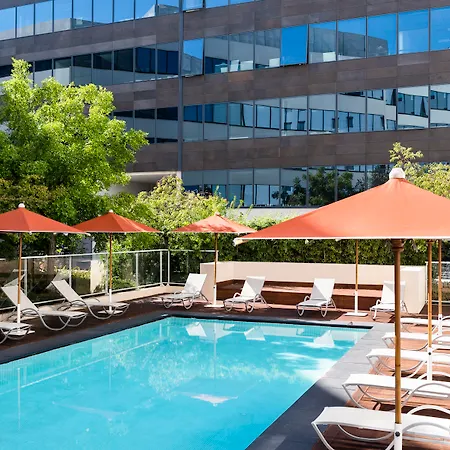Hotel Novotel Airport 4*