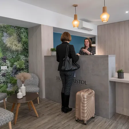 Hotel Bristol 3*