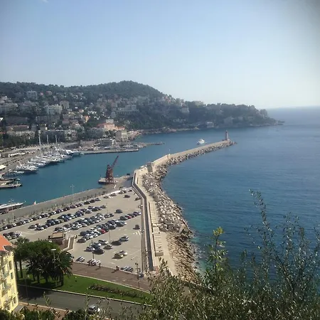 Apartment Long In Old Town Of Nice, Castle Hill *
