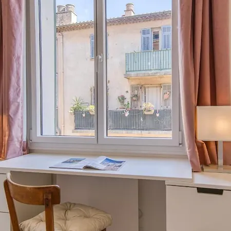 Apartment St Jobis - Appartement, Moderne Et Refait A Neuf, Vieux-nice Nice