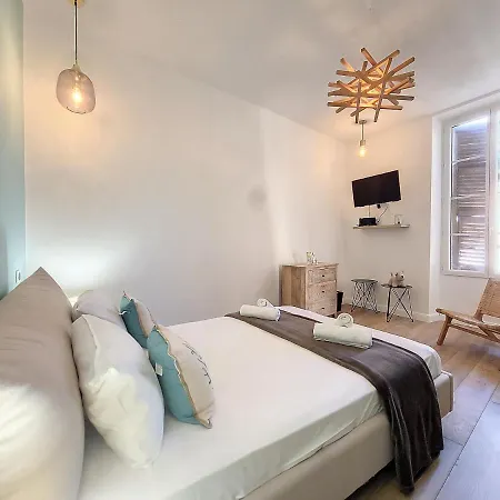 Apartment Nestor&jeeves - Le Pierlas - Place Garibaldi - Very Close Old Town Nice