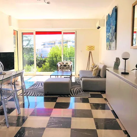 Beautiful T3 Terrasse Apartment