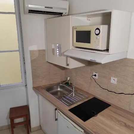 Pearl Apartment *