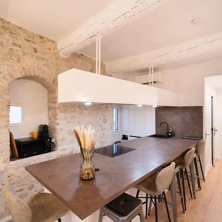 Fusion - Charme De L'ancien Et Confort Moderne - Vieux - 2 - Wifi - 5 Min Des Plages - 30 Min De Cannes Et Monaco Apartment