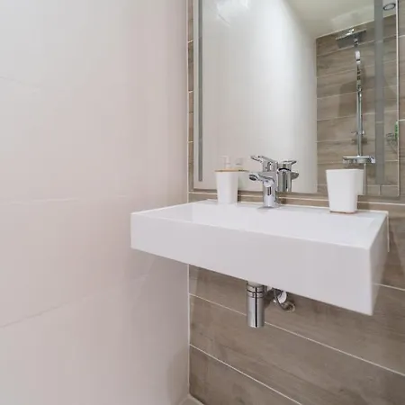 Fusion - Charme De L'ancien Et Confort Moderne - Vieux - 2 - Wifi - 5 Min Des Plages - 30 Min De Cannes Et Monaco Apartment *